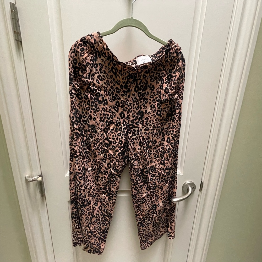 Wide leg leopard pants